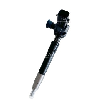 High Quality Common Rail Fuel Injector 23670-11030 295700-0630/0310 DCRI400630 for Toyota